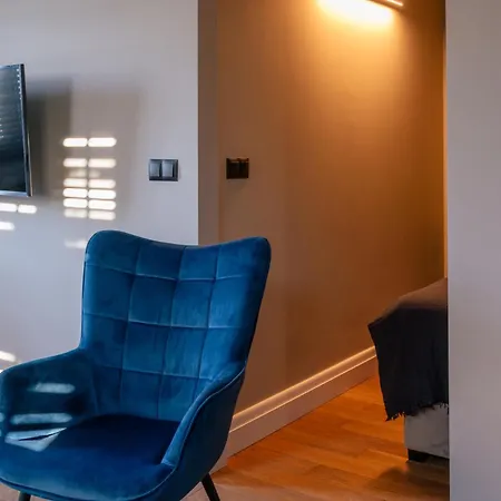 4 Strony W Wodnej Wiezy Aparthotel 4*