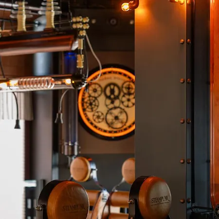 4 Strony W Wodnej Wiezy 4*