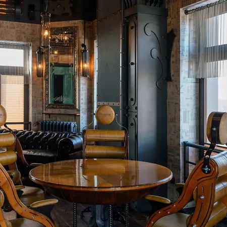 4 Strony W Wodnej Wiezy Aparthotel 4*