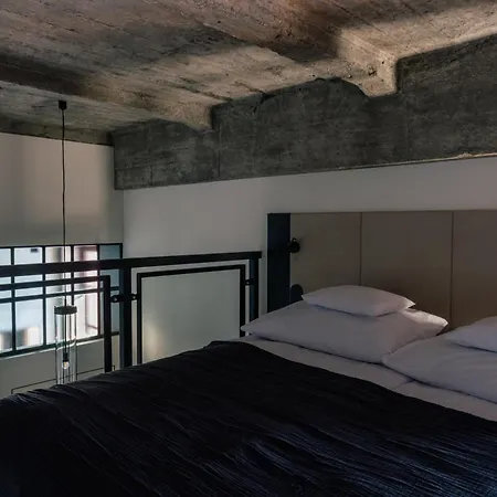 4 Strony W Wodnej Wiezy 4*