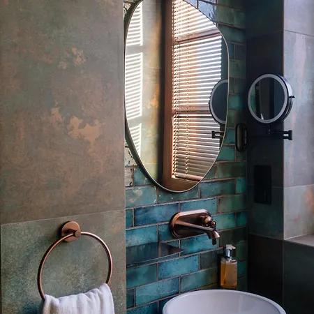 4 Strony W Wodnej Wiezy 4*