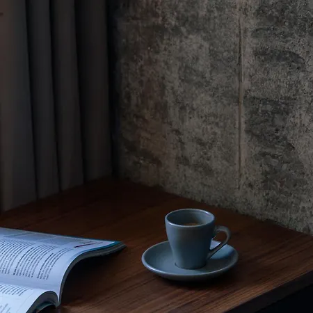 4 Strony W Wodnej Wiezy Pština