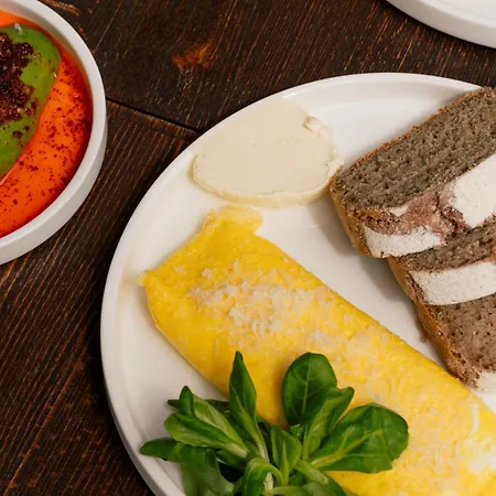 4 Strony W Wodnej Wiezy Aparthotel 4*