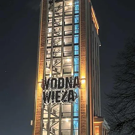 4 Strony W Wodnej Wiezy Pless