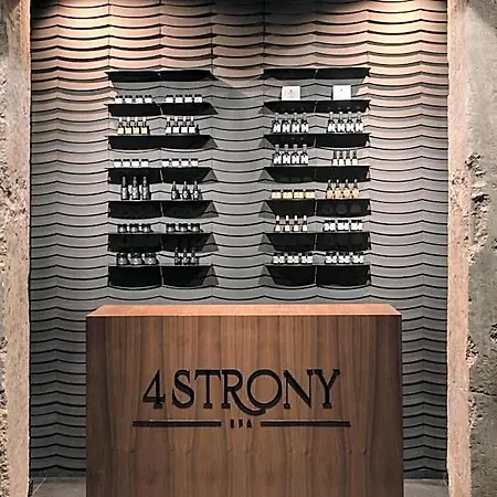 4 Strony W Wodnej Wiezy Pless