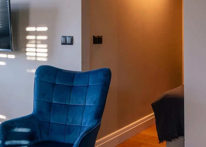 4 Strony W Wodnej Wiezy Aparthotel 4*